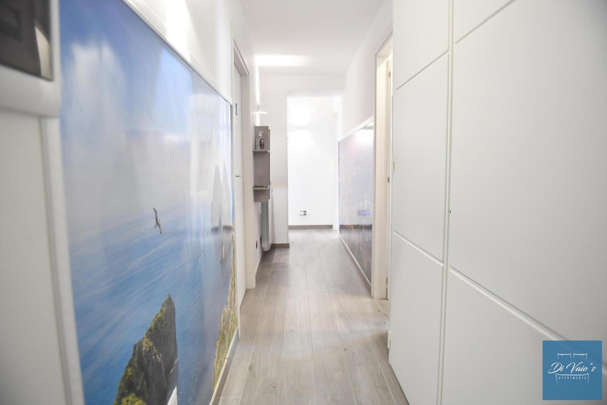 Di Vaio'S Apartments Napoli Bagian luar foto