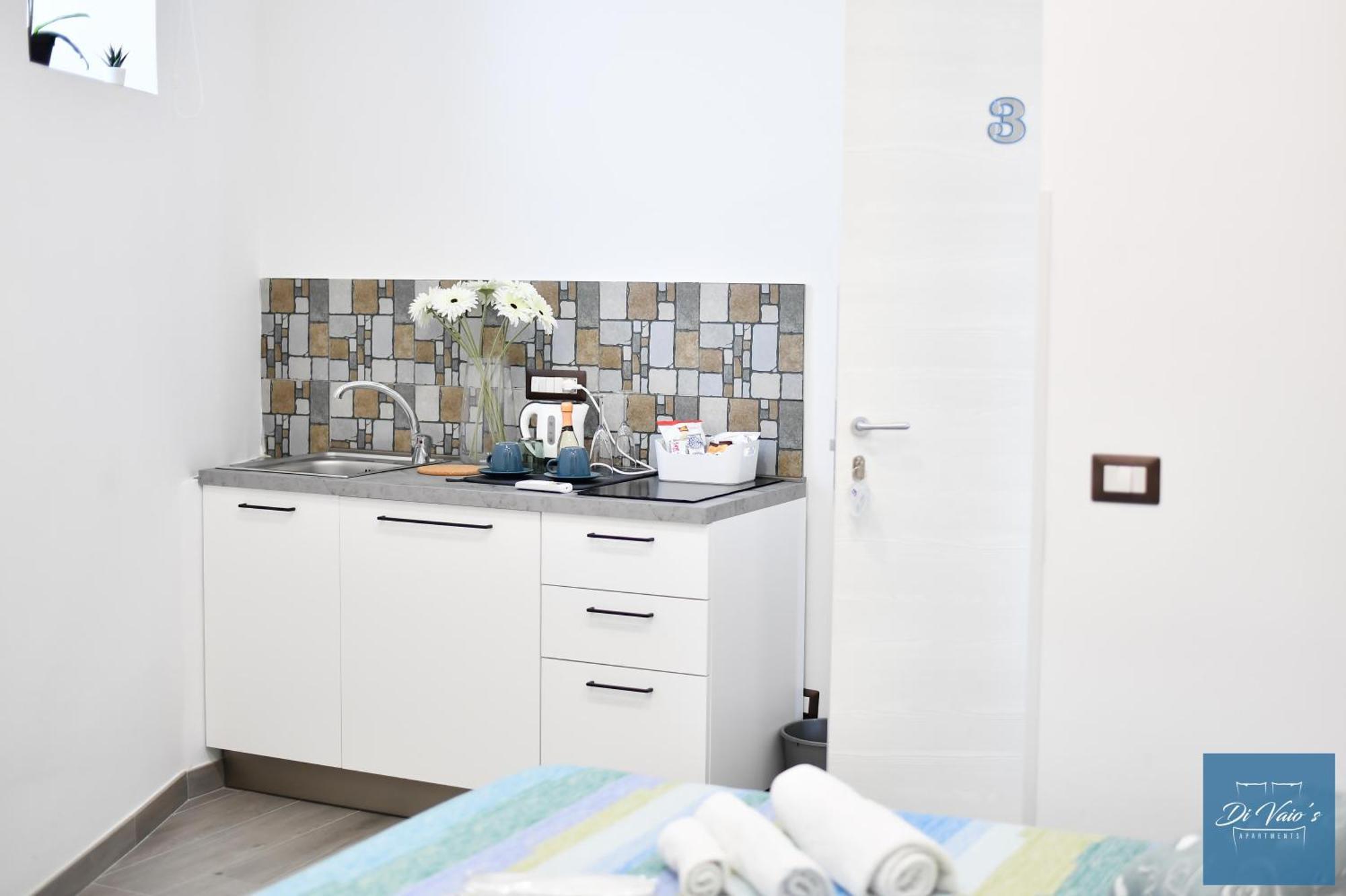 Di Vaio'S Apartments Napoli Bagian luar foto